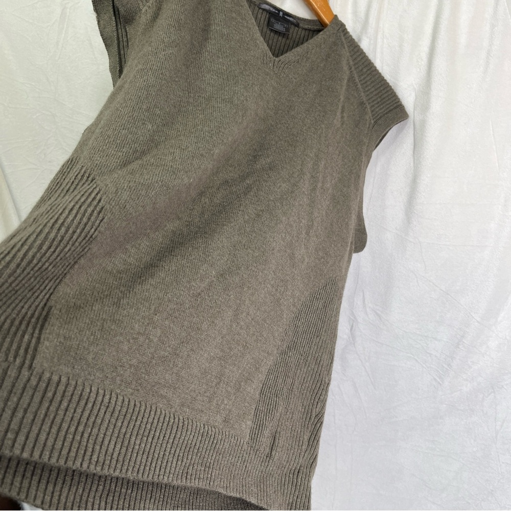 Vintage Y2K Tiger Woods Golf Sweater Vest Mens Large Brown 100 Wool Ribbed Nice